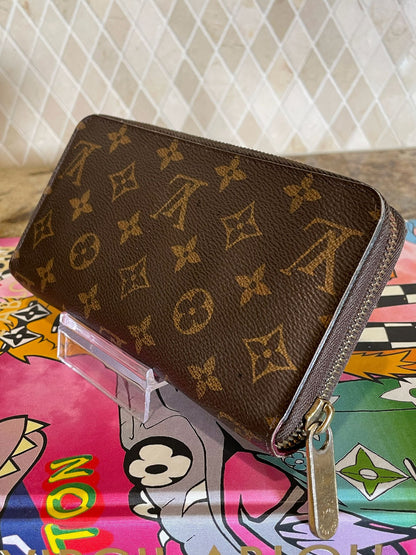 Louis Vuitton Monogram 2015 Christmas Animation Zippy Wallet