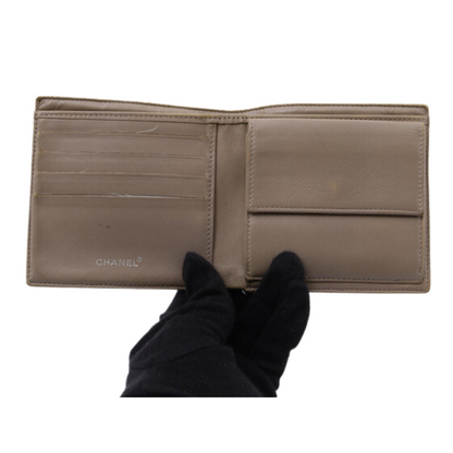 Travel Line Bi-Fold Wallet