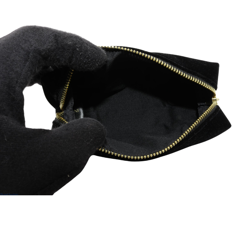 Black Beauty Pouch