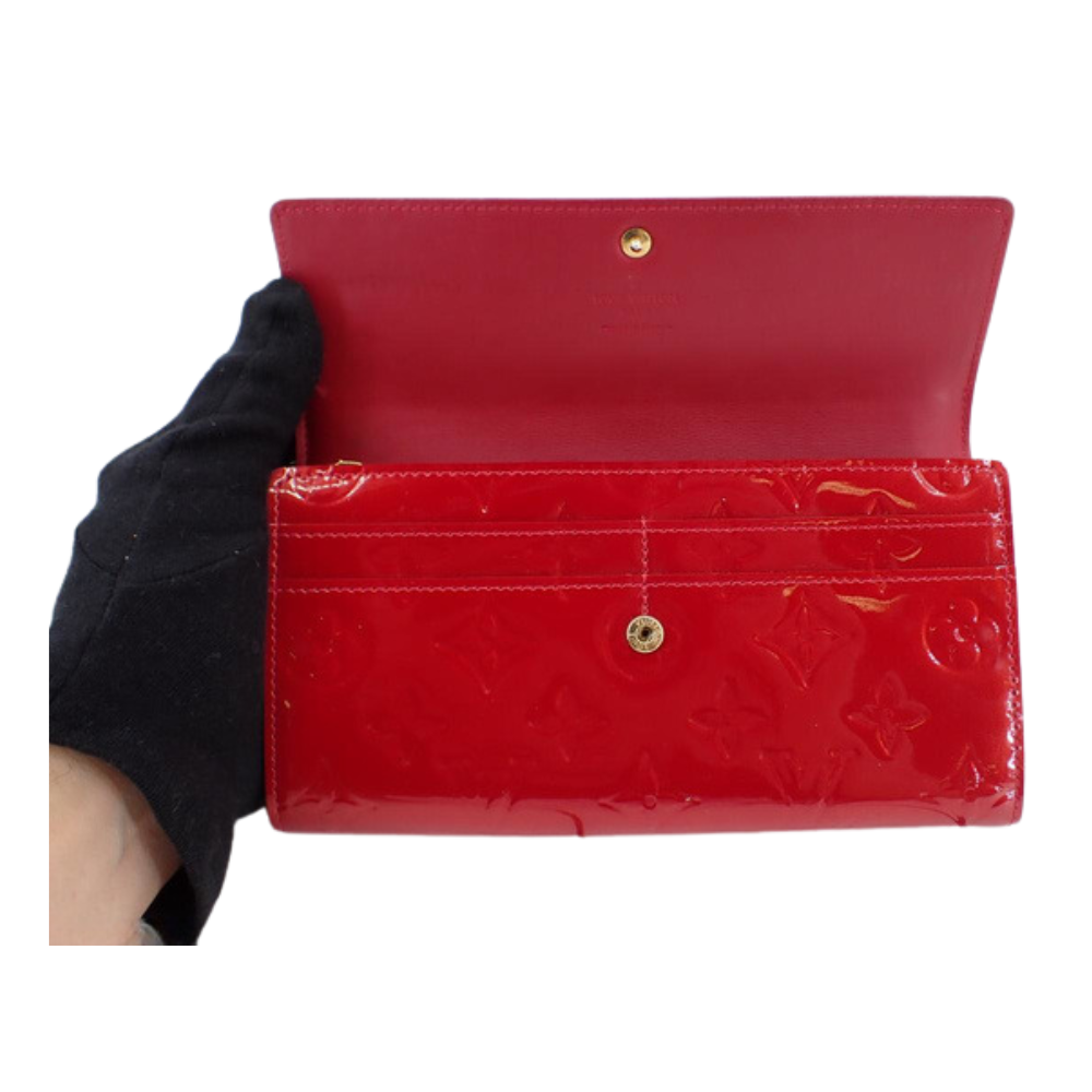 Vernis Red Sarah Wallet