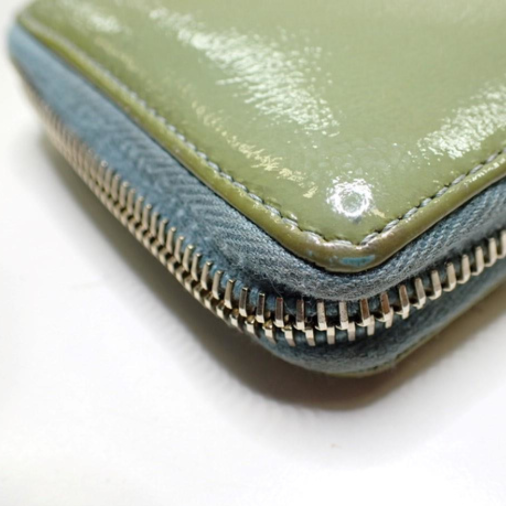 Green Leather Zippy Long Wallet