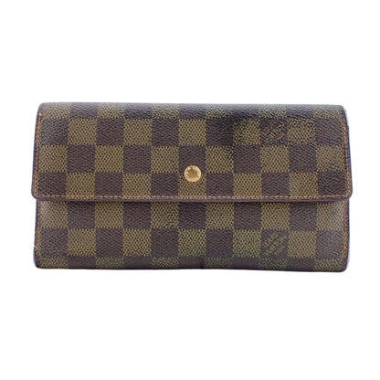 Damier Ebene International Wallet