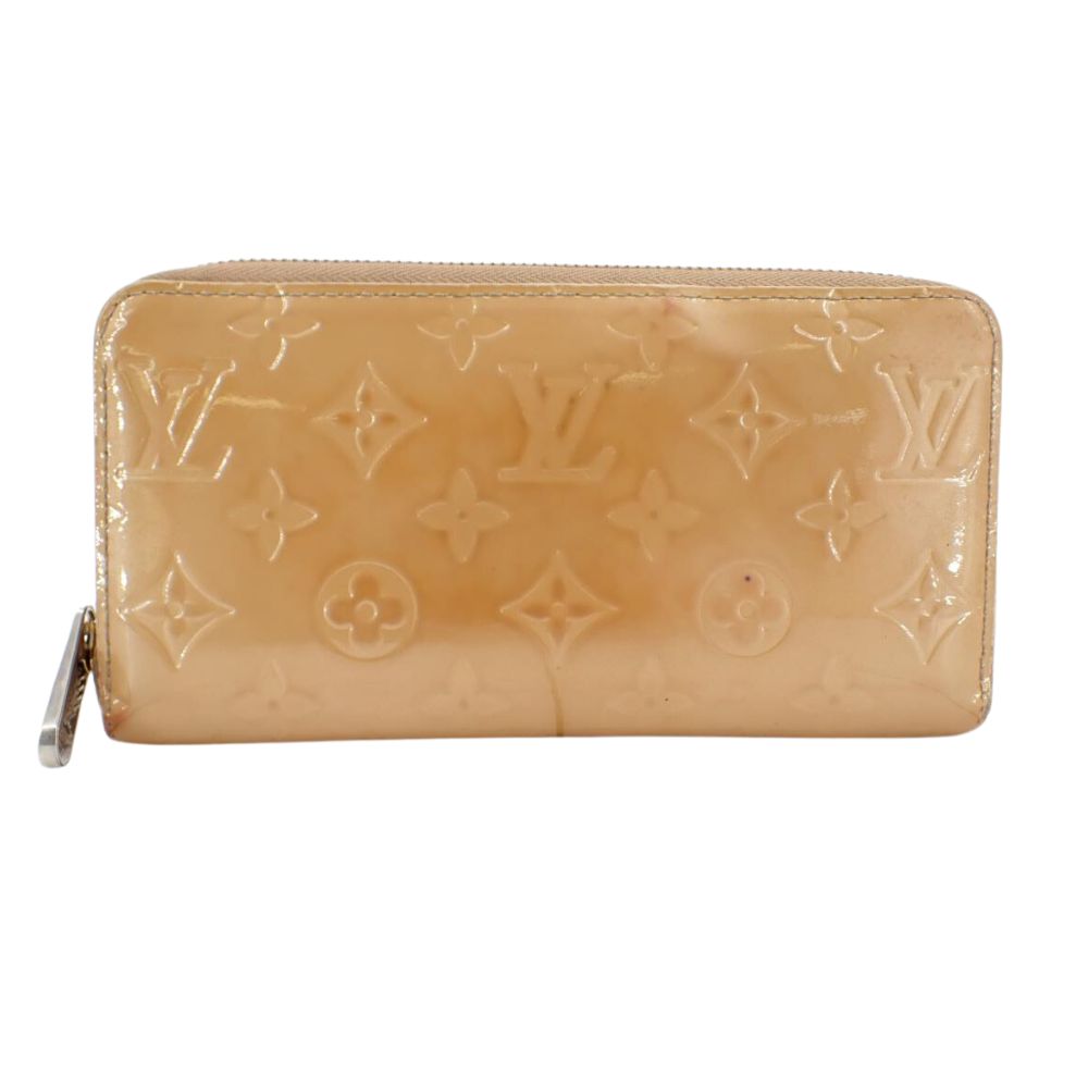 Vernis Beige Zippy Wallet