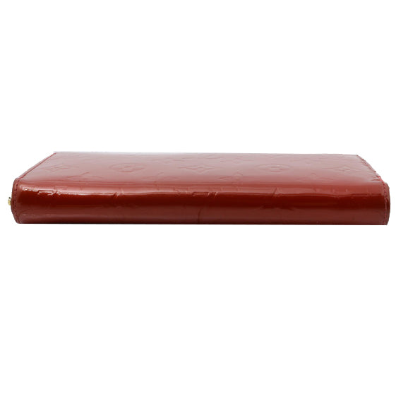 Vernis Red Zippy Wallet