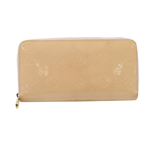 Vernis Beige Zippy Wallet