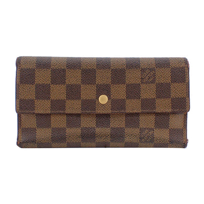 Damier Ebene International Wallet