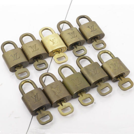 Set of 10 Lock & Keys