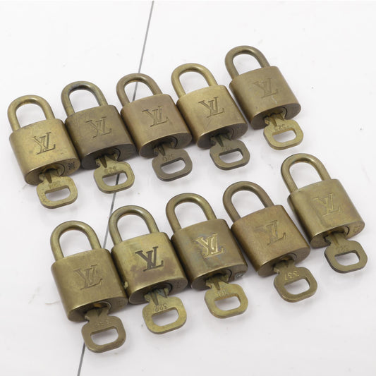 Set of 10 Lock & Keys