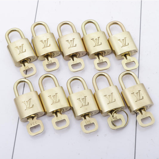 Set of 10 Lock & Keys