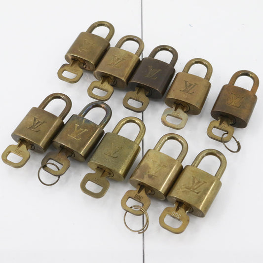 Set of 10 Lock & key