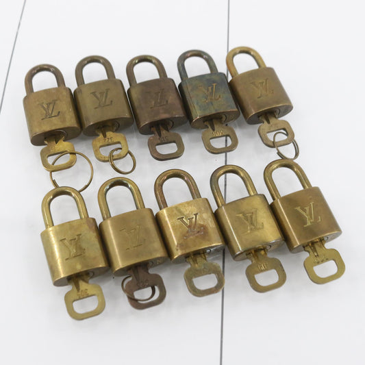 Set of 10 Lock & key