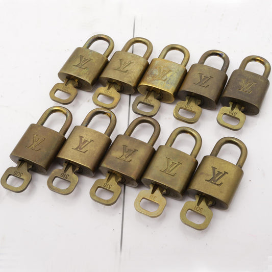 Set of 10 Lock & key