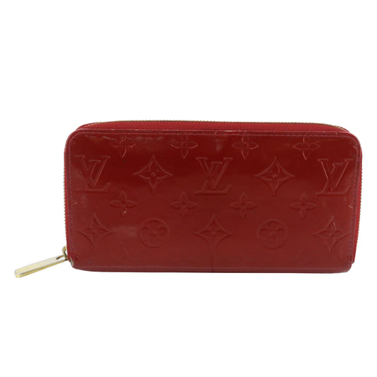 Vernis Red Zippy Wallet