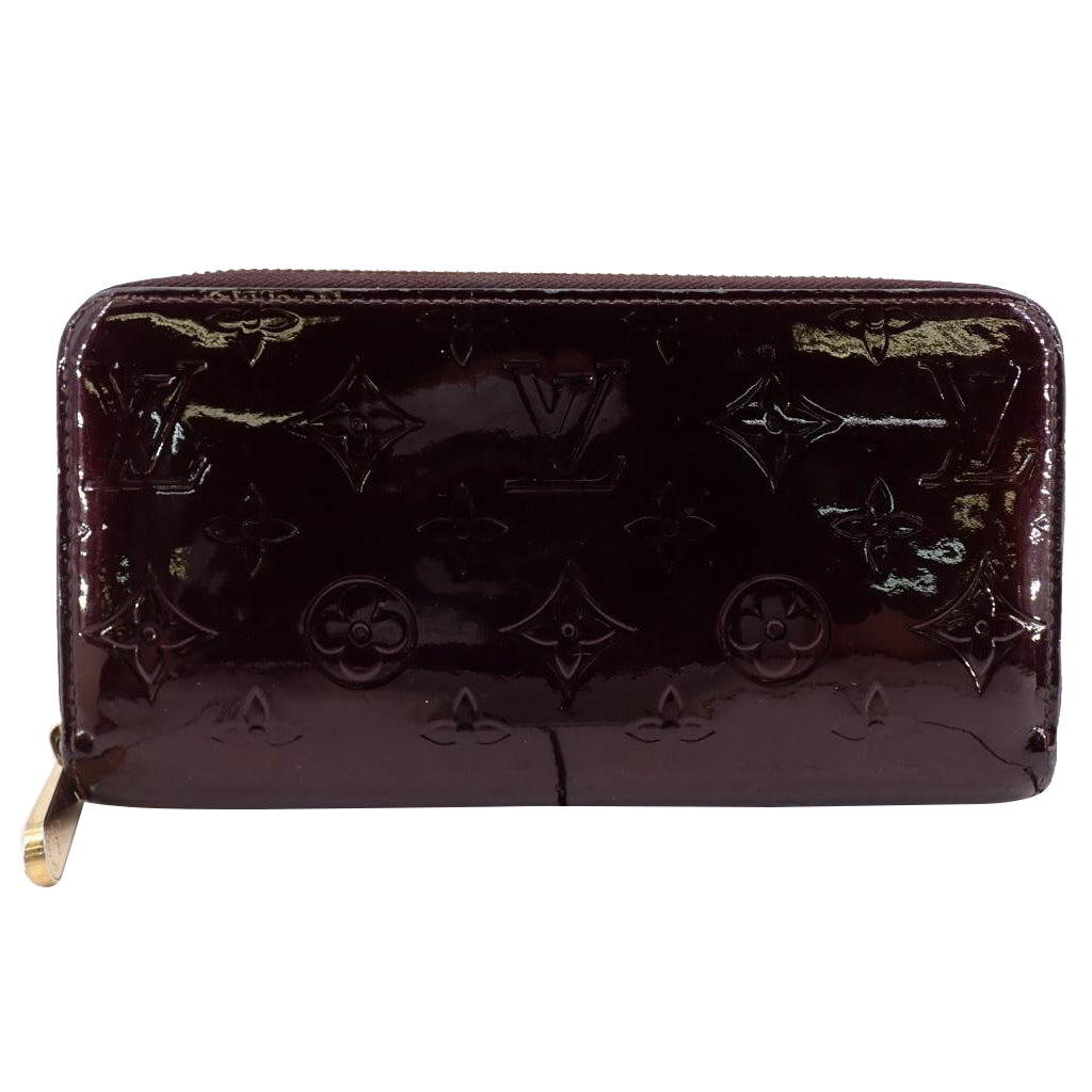 Vernis Amarante Zippy Wallet