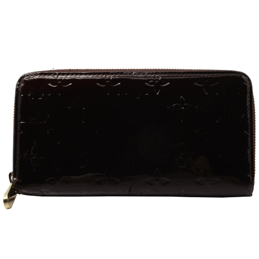 Vernis Amarante Zippy Wallet