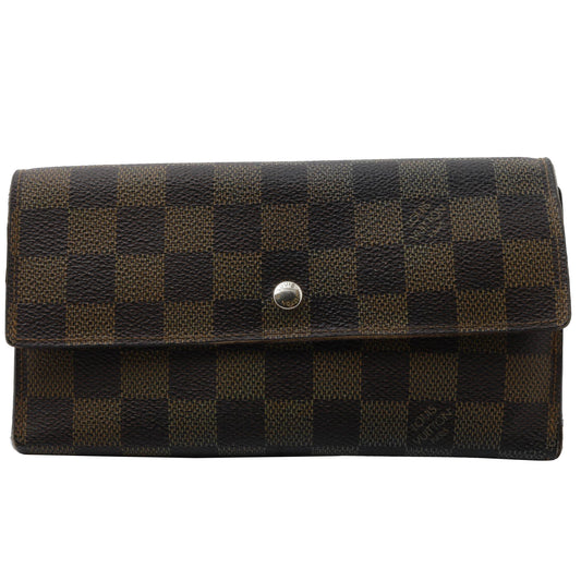 Damier Ebene International Wallet