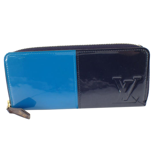 Navy Blue Zippy Wallet