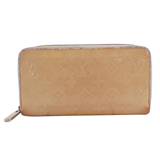 Vernis Beige Zippy Wallet