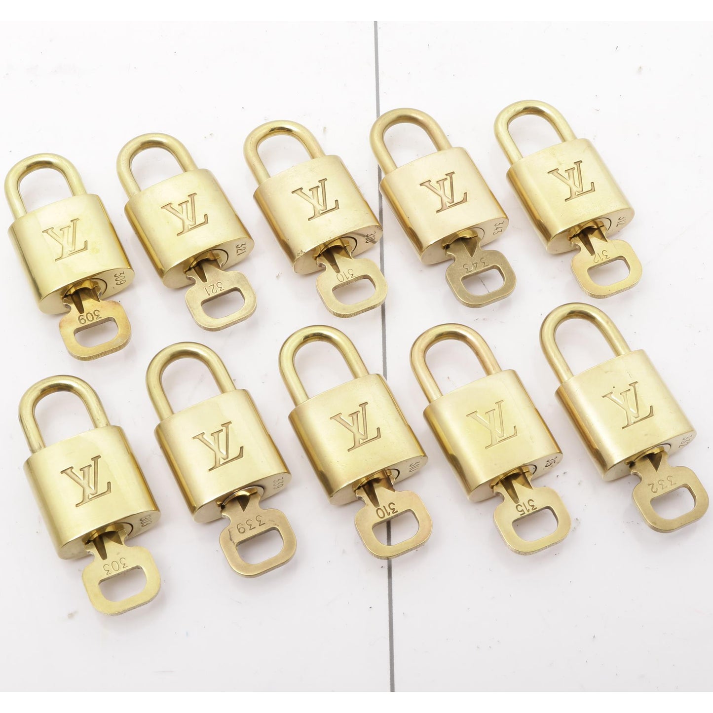 Set of 10 Lock and Keys