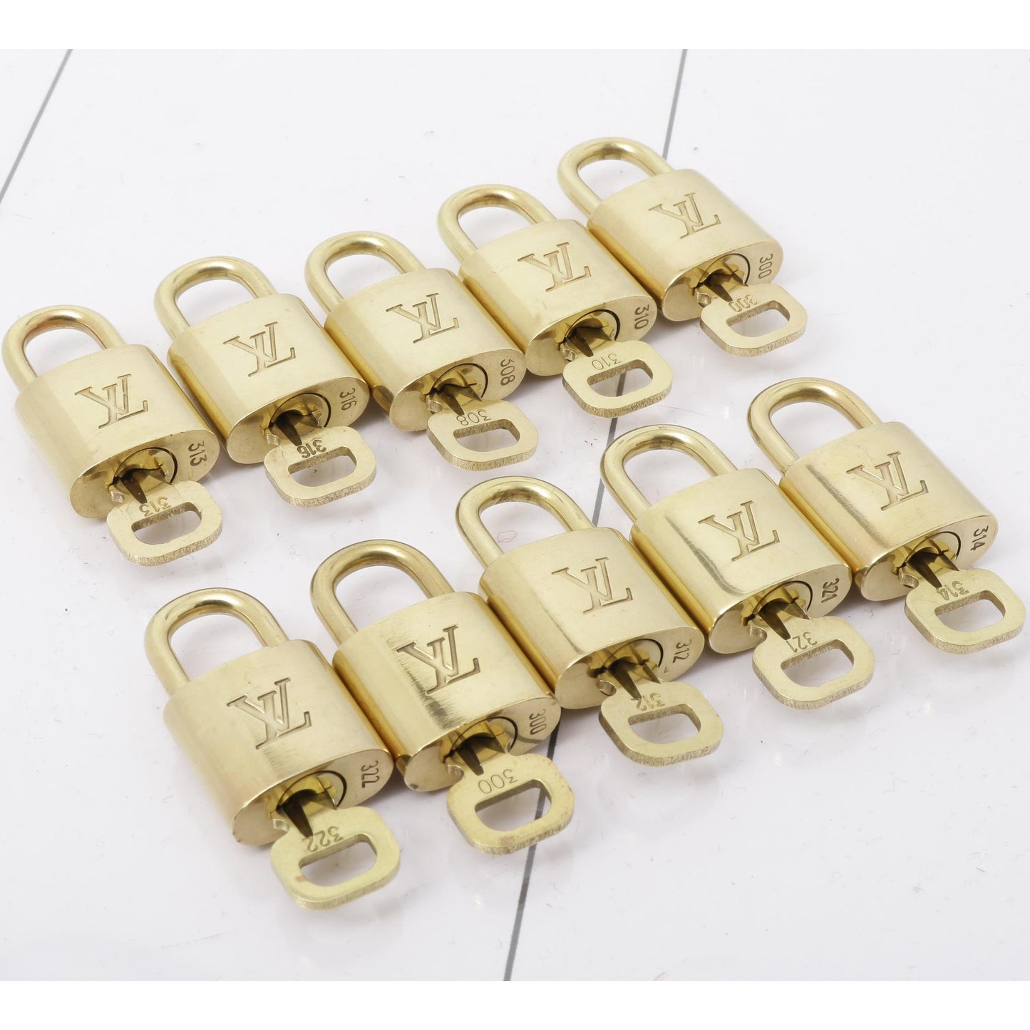 Set of 10 Lock and Keys