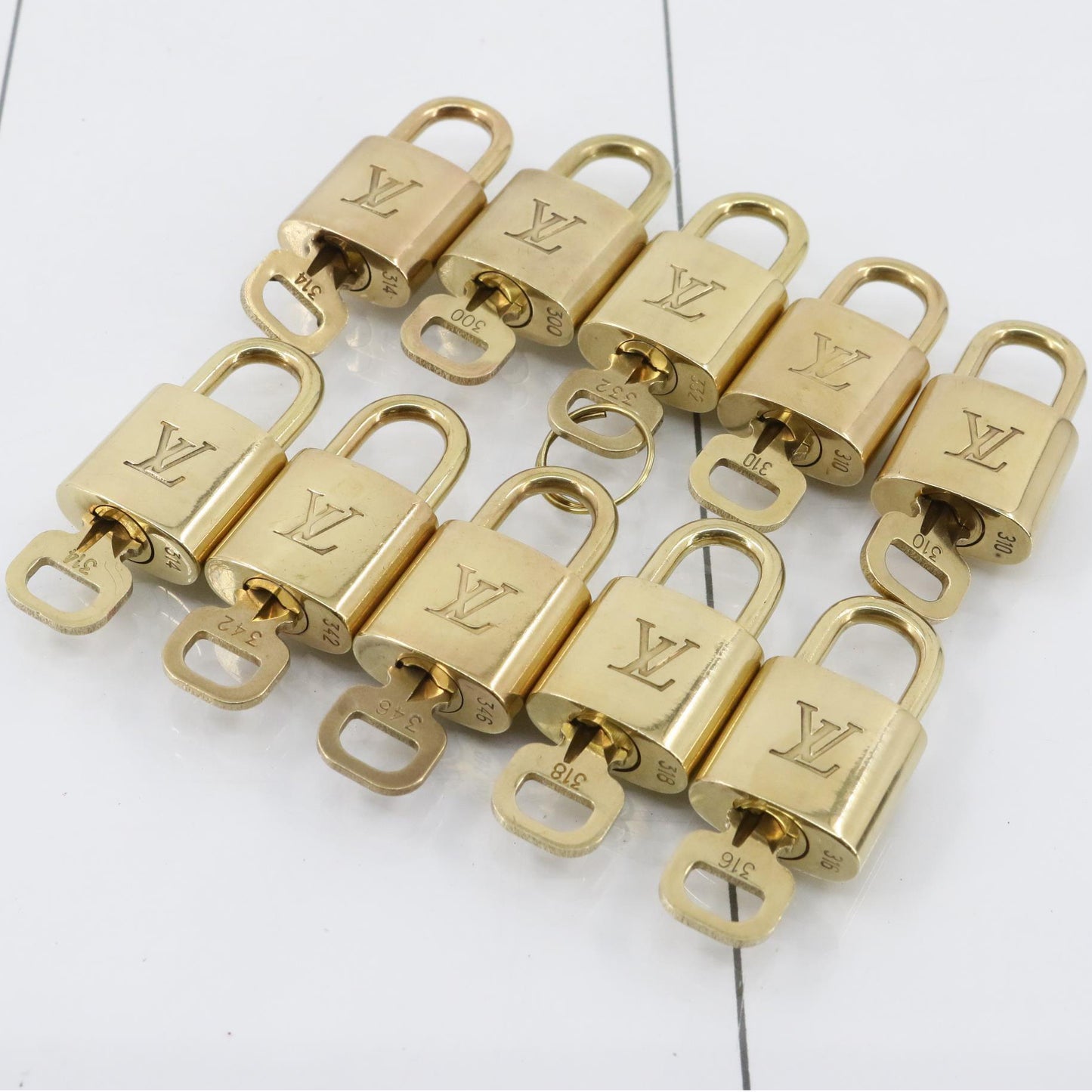 Set of 10 Lock and Keys