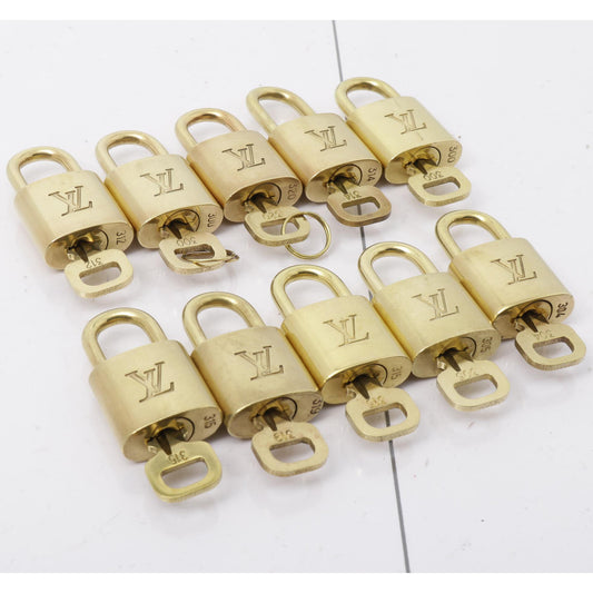 Set of 10 Lock and Keys