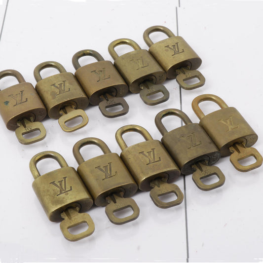 Set of 10 Lock and Keys