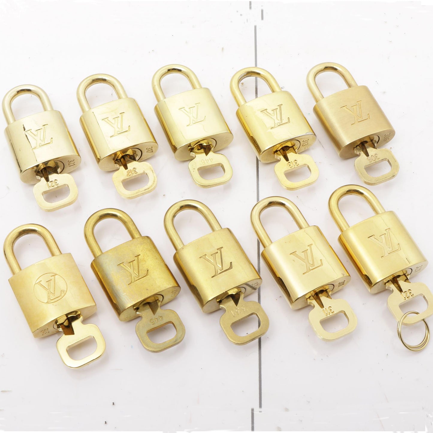 Set of 10 Lock and Keys