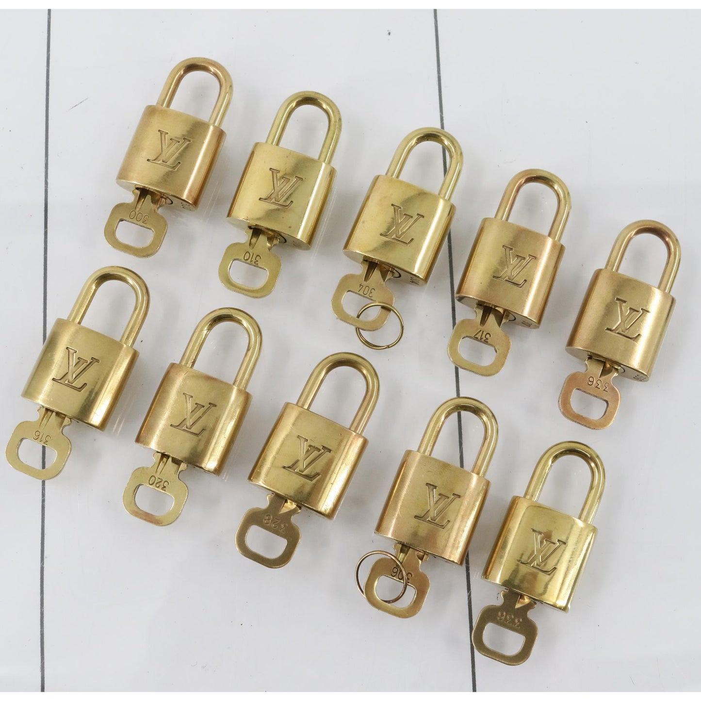 Set of 10 Lock and Keys