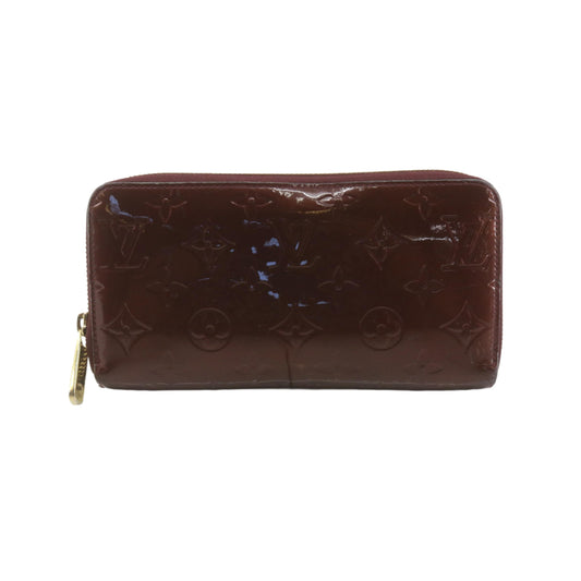 Vernis Amarante Zippy Wallet