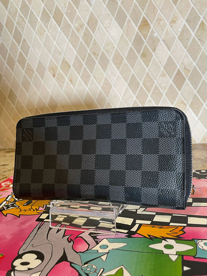 Louis Vuitton Damier Graphite Zippy Organizer